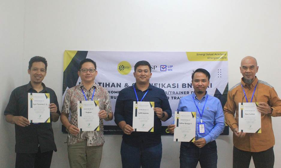 Apa Fungsi Surat Keterangan Pendamping Ijazah? Ini Penjelasan dan Manfaatnya image